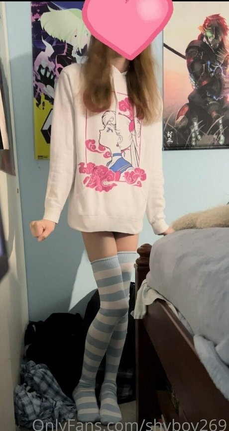 shyboy269 nude model img