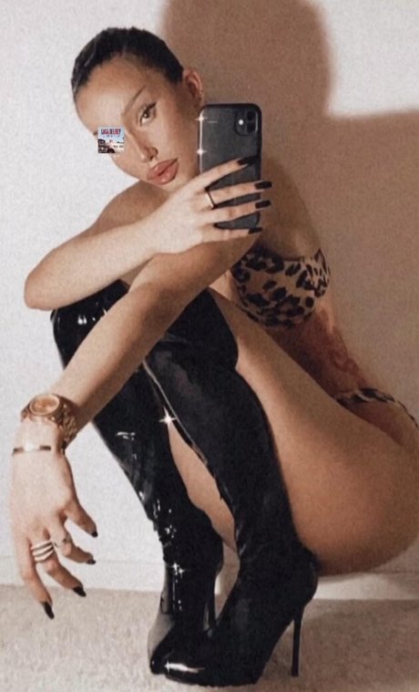 blonde shemale onlyfans hd pic