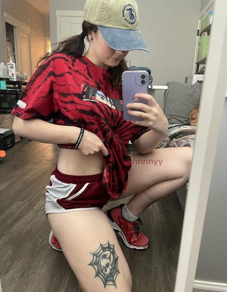 hnnnyy star xxx image