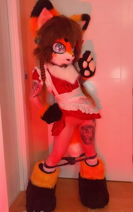 emberstarfur sex model pic