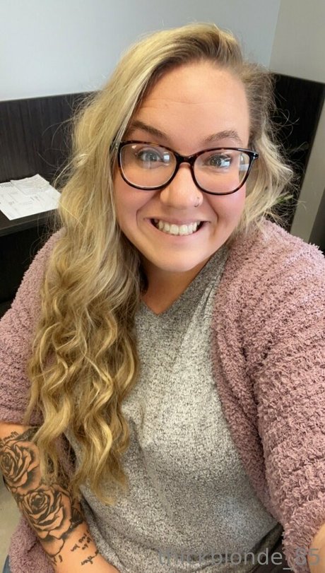 thickblonde 85 pornstar adult photos