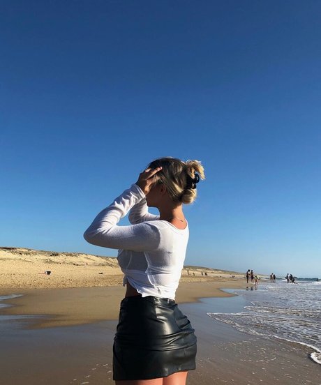 Elly Anne free star photos