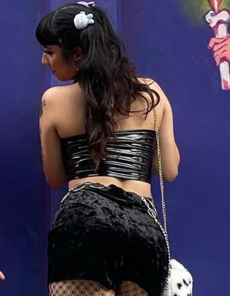 Death Heartt nude model photo