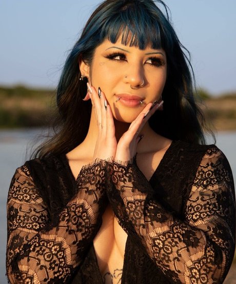 Death Heartt porn actress photo