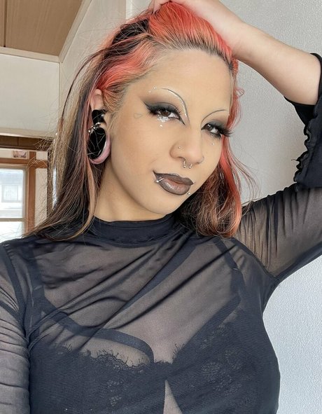 Death Heartt perfect pornstar pics