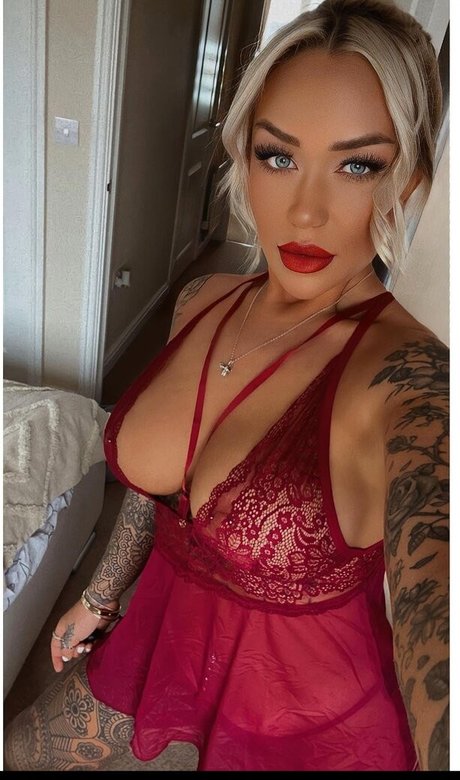 Faye Padley model porn pic