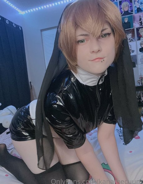 Kurapicum model erotic pictures