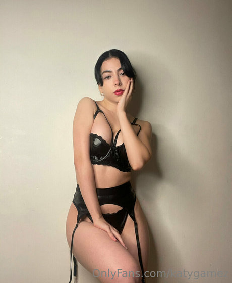 Katygamez nudes actress pics