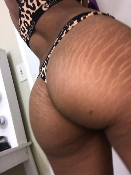 luna barbie nice model pic