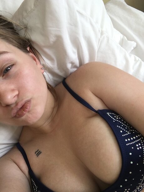 Playboyz12 pretty star photo