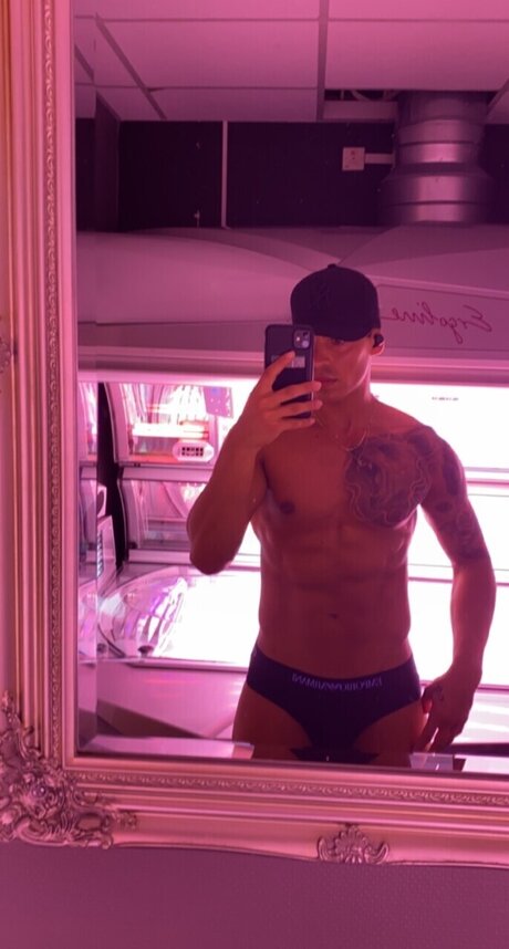 Jimmyspicerx naked star pic