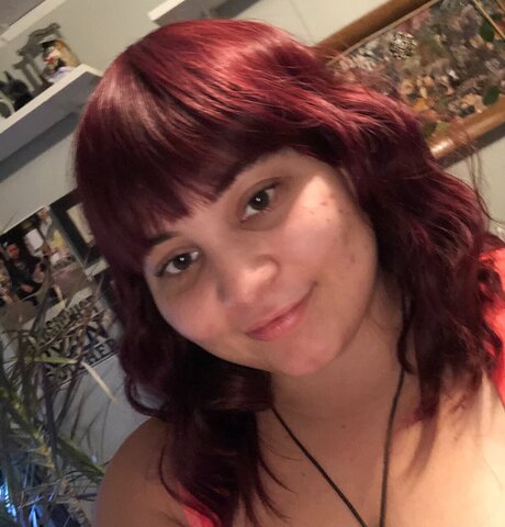 Promiscuous Girl model best images