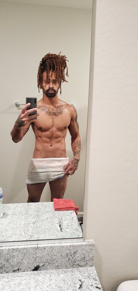 maxjulian pornstar naked photos