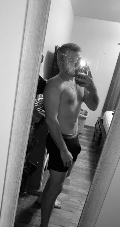 Dyln24 star pornographic photo