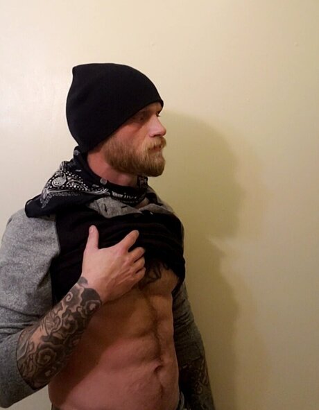 Vicarious Viking nude model pic