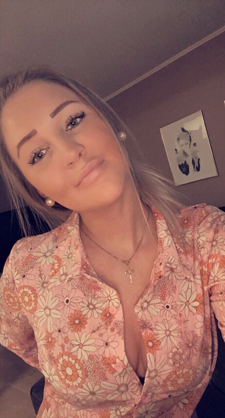 Tuva_ model nude images