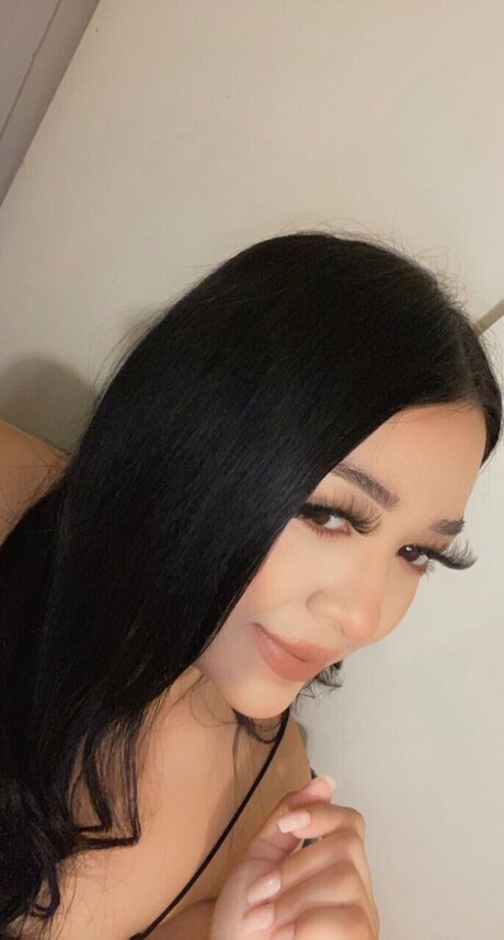 Daniella Lopez star exclusive pics