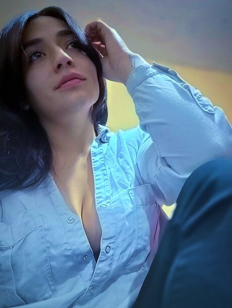 Isabel Guam n hd actress photos