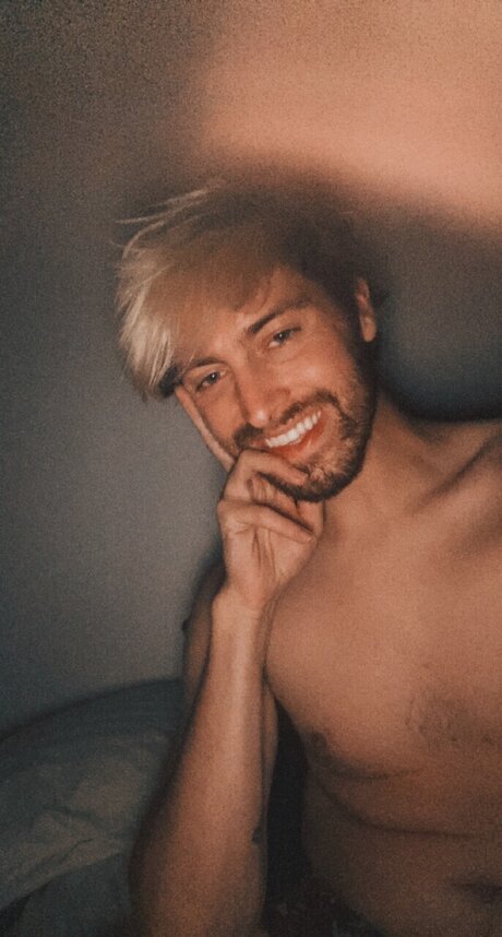 Alex Extra xxx star pic