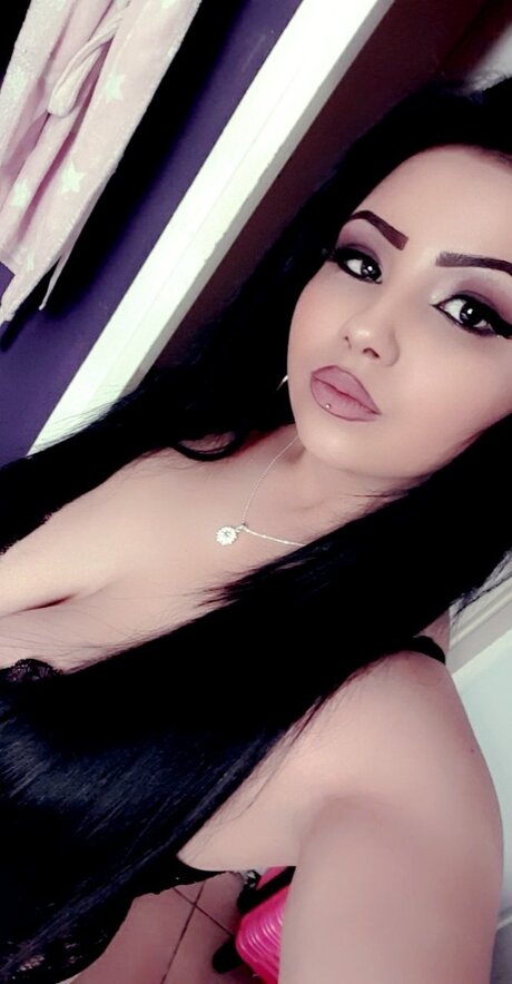 Adriana1998 model gallery