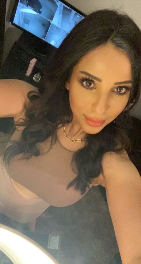 Juicy moon hot actress photos