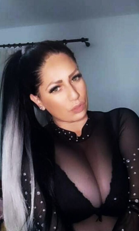 Andrada dadda hd pornstar pics