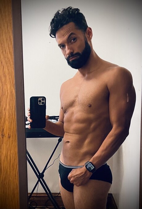 Blad Moreno nude model images