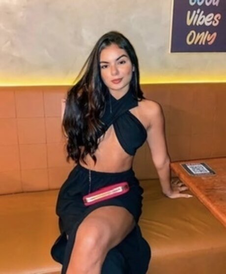 Laurinha_ xxx model pics