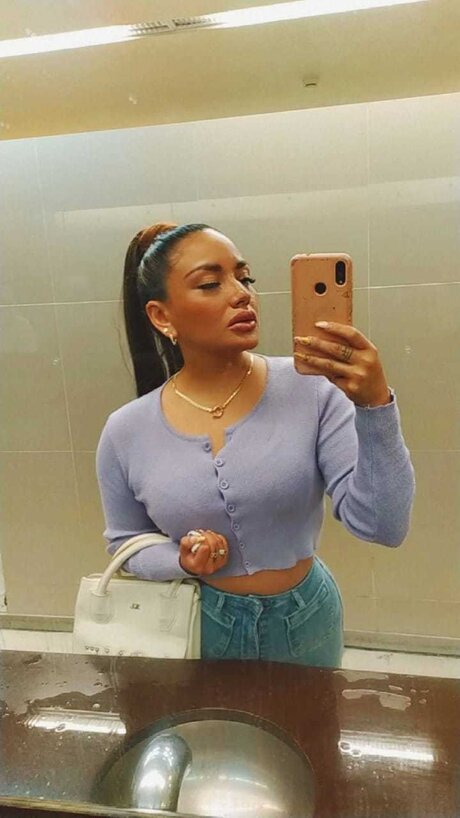 True_ high quality actress gallery