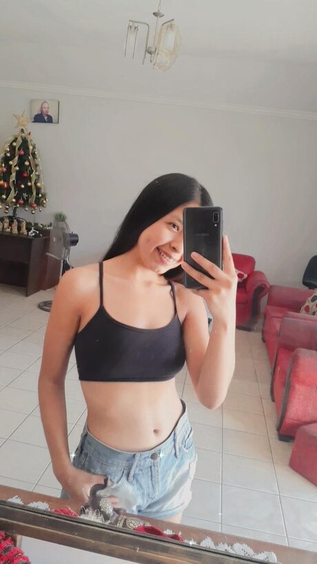 Yolanda Pari model sex photo