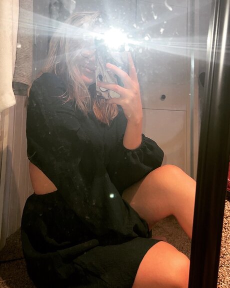 Screwmedaddy art model archive