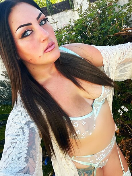 Vivienne erotic actress photos