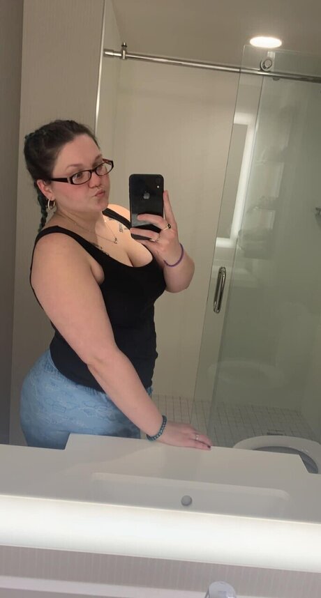 Calla pretty pornstar archive