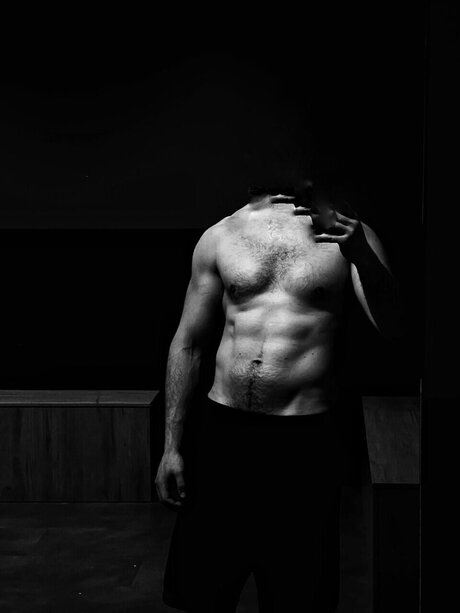 Ghoran model art photo