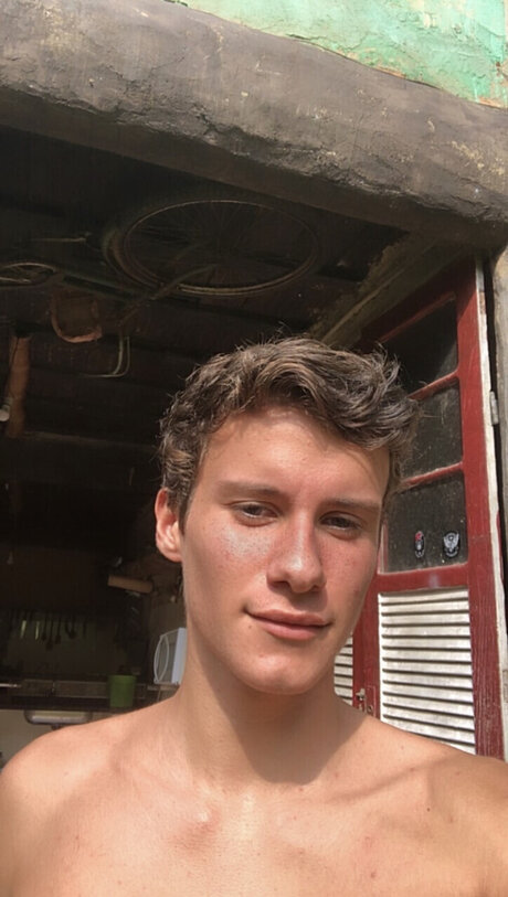 Cau_ star hd archive