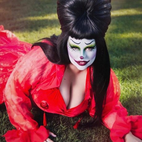 Lemon Meringue the Clown exclusive pornstar pictures