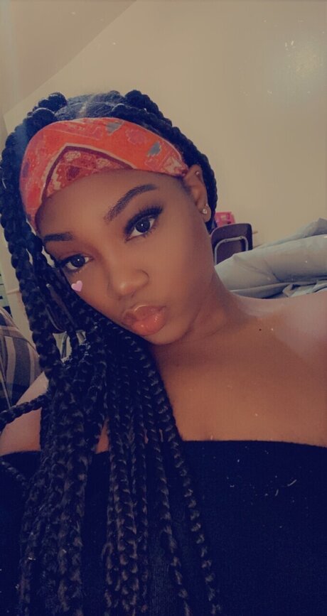 MONiwetz pornographic actress pictures