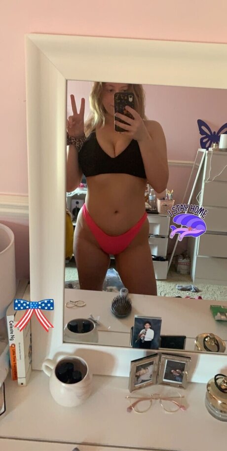 butterfly babe model top images