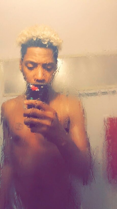 What pulls my feet perfect model img