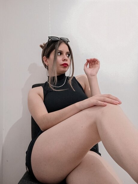 wide onlyfans hot nude image