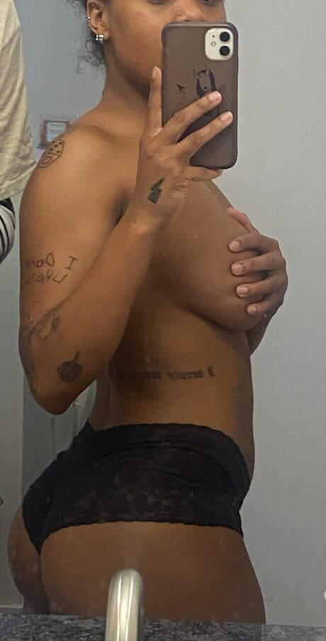 Vae_ nudes pornstar img