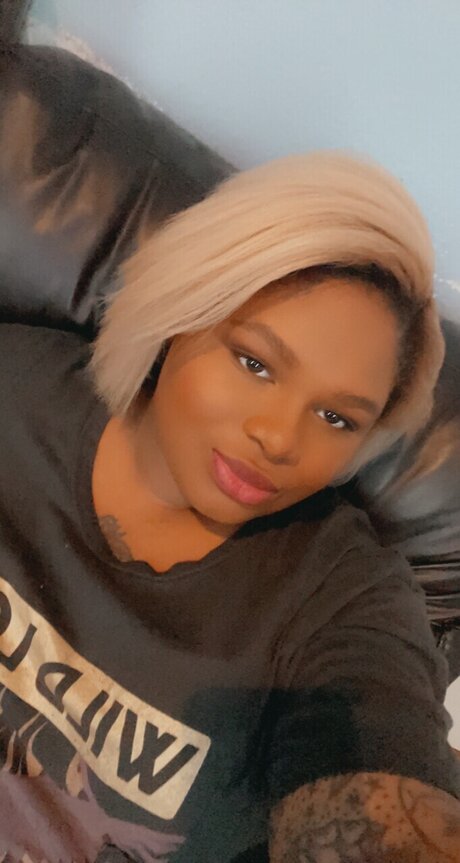 Lillie Roze exclusive model gallery