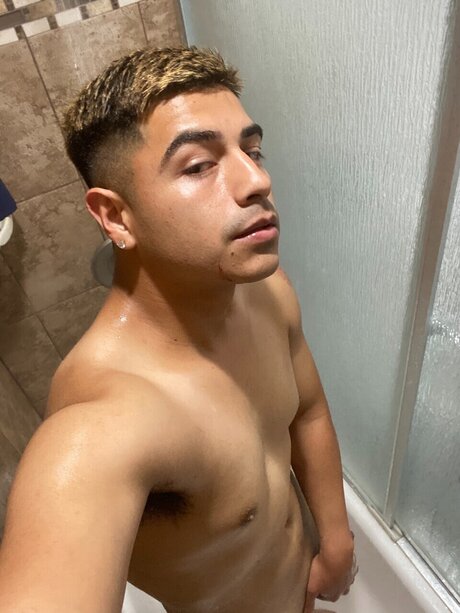 housewife onlyfans free naked photo