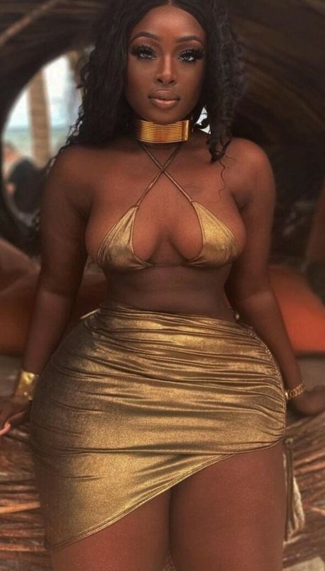 empressnard exclusive model pic