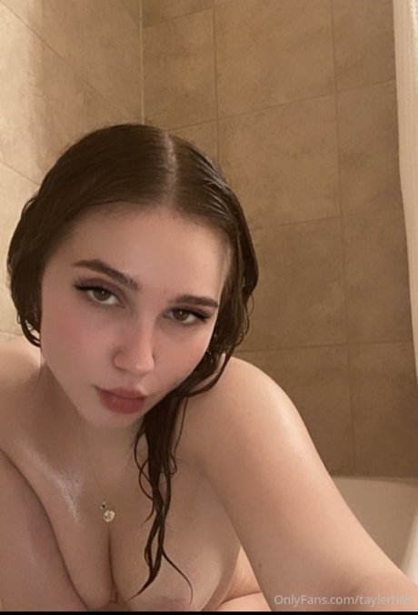 Tayler Hills adult actress photos