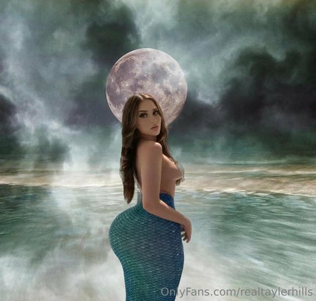 Tayler Hills perfect pornstar photo