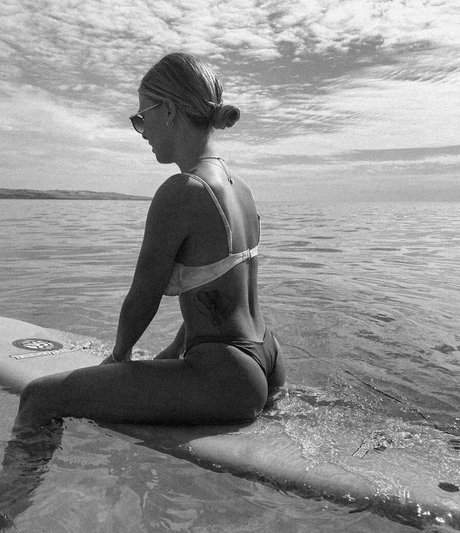 shemale cumshot onlyfans sex pics