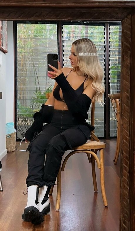 milf handjob onlyfans free porn images