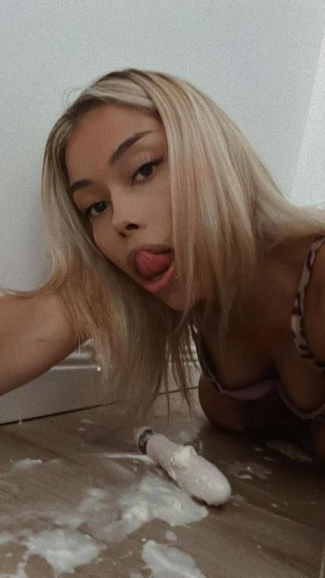 Sandra Trengia exclusive model picture