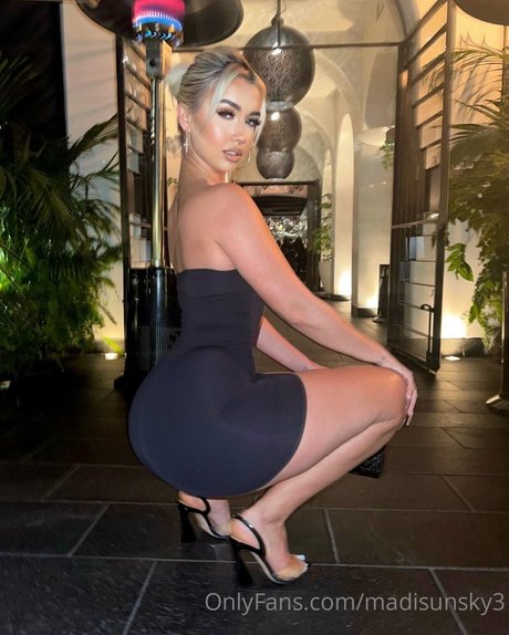 Madisun Sky star beautiful pictures